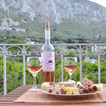 Maison Des Clementines Holiday home *