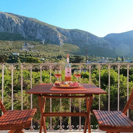 Maison Des Clementines Holiday home Vathis