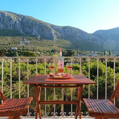 Holiday home Maison Des Clementines *